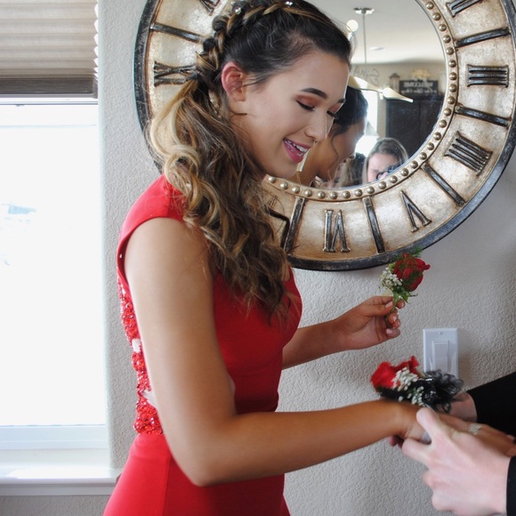 Sherri Hill Dresses & Skirts - Gorgeous Red Prom/Pageant dress❤️